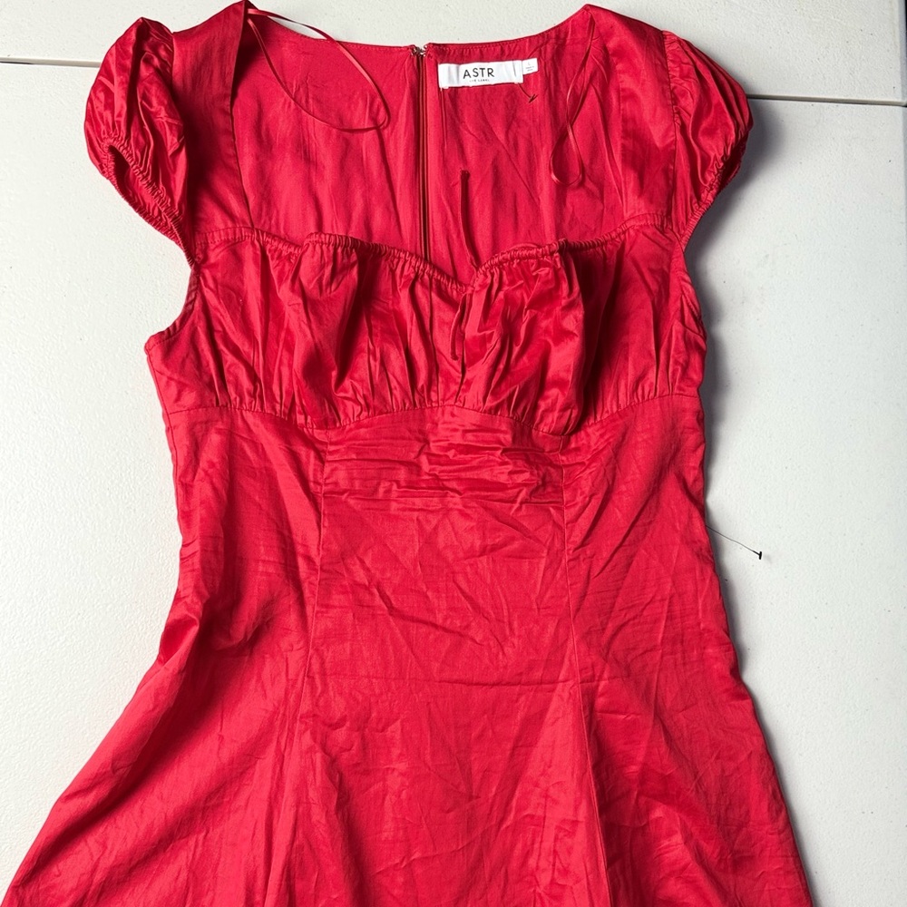 SOLD 📍
ASTR Red Mini Dress – Luxury Women’s Clothing